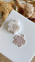 Load image into Gallery viewer, Turtle String Clay Cutter