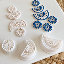 Load image into Gallery viewer, Flor De Barro Tile Clay Cutter