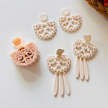 Load image into Gallery viewer, Cholula Clay Cutter