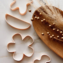 Load image into Gallery viewer, Earring Card Holder Clay Cutters