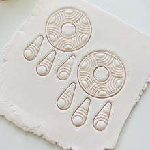 Load image into Gallery viewer, Coral Polymer Clay Cutter