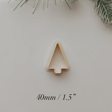 Load image into Gallery viewer, Pine Plain Clay Cutter