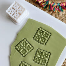 Load image into Gallery viewer, Lacelet Clay Cutter