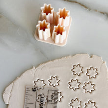 Load image into Gallery viewer, Mini Nut multi clay cutter