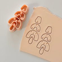 Load image into Gallery viewer, Caramel Clay Cutter