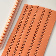 Load image into Gallery viewer, 03 Edge Cutter For Polymer Clay