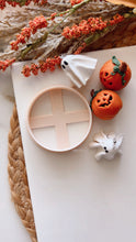 Load image into Gallery viewer, Blanket Ghost/Pumpkin Clay Cutter