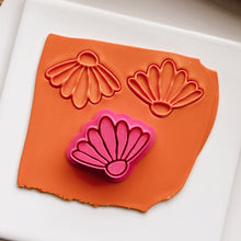 Load image into Gallery viewer, Sasha Flower Clay Cutter