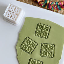 Load image into Gallery viewer, Lacelet Clay Cutter