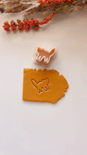Load image into Gallery viewer, Scaredy Cat Clay Cutter