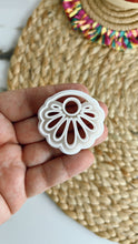 Load image into Gallery viewer, Babero Clay Cutter