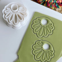 Load image into Gallery viewer, Babero Clay Cutter