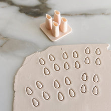 Load image into Gallery viewer, Mini leaf multi clay cutter