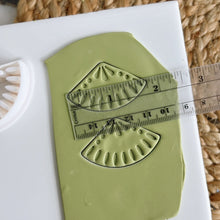 Load image into Gallery viewer, Fan Clay Cutter