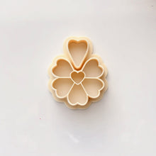 Load image into Gallery viewer, Flower Love Clay Cutter