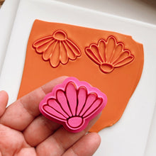 Load image into Gallery viewer, Sasha Flower Clay Cutter