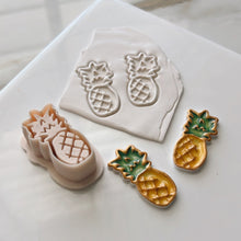 Load image into Gallery viewer, Pineapple Clay Cutter
