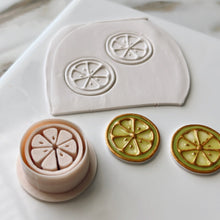Load image into Gallery viewer, Lime/Orange slice Clay Cutter