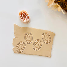 Load image into Gallery viewer, Pine Stud Clay Cutter