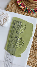 Load image into Gallery viewer, Lunari Bow Clay Earrings Cutter