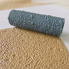 Load image into Gallery viewer, Hammered Texture Roller