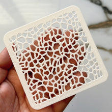 Load image into Gallery viewer, Giraffe 3D stencil