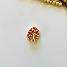 Load image into Gallery viewer, Spiral Flower Clay Cutter