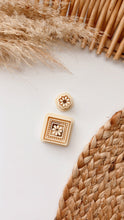Load image into Gallery viewer, Flower Rug Clay Cutter Set