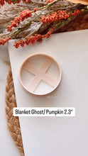 Load image into Gallery viewer, Blanket Ghost/Pumpkin Clay Cutter