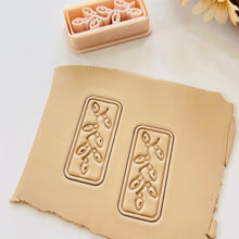 Load image into Gallery viewer, Twinkle Lights Clay Cutter