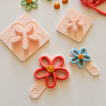 Load image into Gallery viewer, Flower Loop Maker 1.5” | Polymer Clay Flower Tool