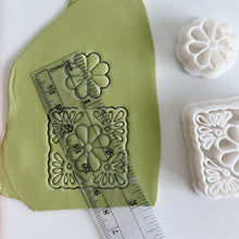 Load image into Gallery viewer, Florecita Tile Clay Earring Cutter