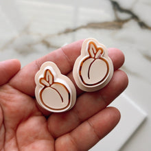 Load image into Gallery viewer, Peaches Clay Cutter Set