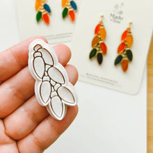 Load image into Gallery viewer, Christmas Lights Clay Cutter