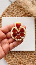 Load image into Gallery viewer, Flower Love Clay Cutter