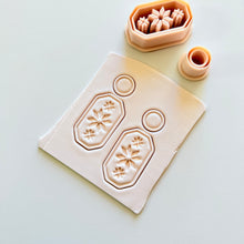 Load image into Gallery viewer, Snowbell Clay Cutter