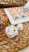 Load image into Gallery viewer, Margarita Tile Clay Cutter
