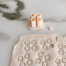 Load image into Gallery viewer, Mini Flower Multi Clay Cutter