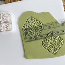 Load image into Gallery viewer, Marbella Tile Clay Cutter