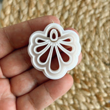 Load image into Gallery viewer, Lunari Bow Clay Earrings Cutter