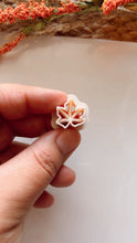 Load image into Gallery viewer, Maple Leaf Clay Cutter