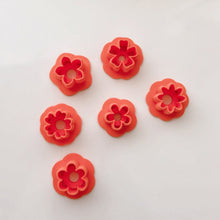 Load image into Gallery viewer, Flower Clay Cutter Set