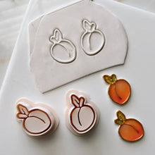 Load image into Gallery viewer, Peaches Clay Cutter Set