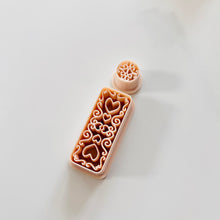 Load image into Gallery viewer, Reina De Corazones Clay Cutter Set