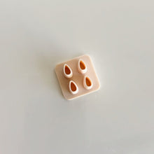Load image into Gallery viewer, Mini leaf multi clay cutter