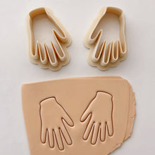 Load image into Gallery viewer, Open hands Clay Cutter