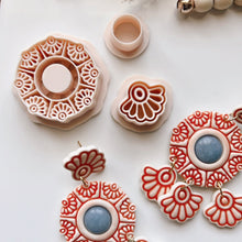 Load image into Gallery viewer, Flower Pie Clay Cutter set (Center Stone cutter included)
