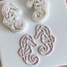 Load image into Gallery viewer, Sea Horse Clay Cutter