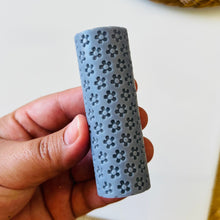 Load image into Gallery viewer, Flower Texture Roller