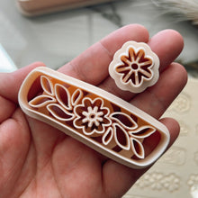 Load image into Gallery viewer, Valvet barrette Clay Cutter